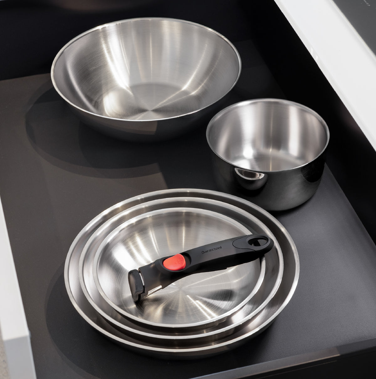 Set 4 pezzi acciaio - padelle 20/24/28 cm, Wok 28 cm + manico staccabile