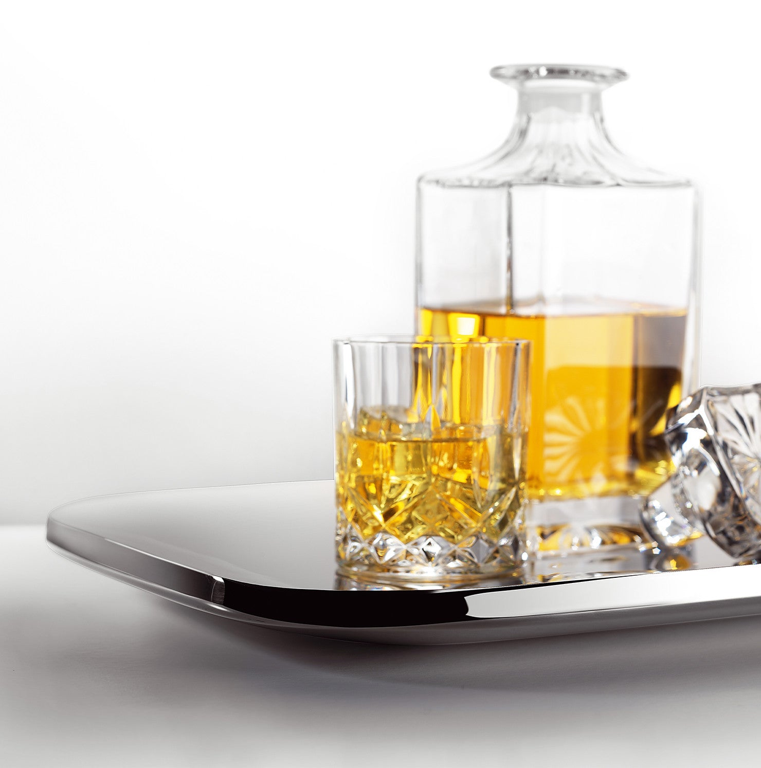 Rectangular tray