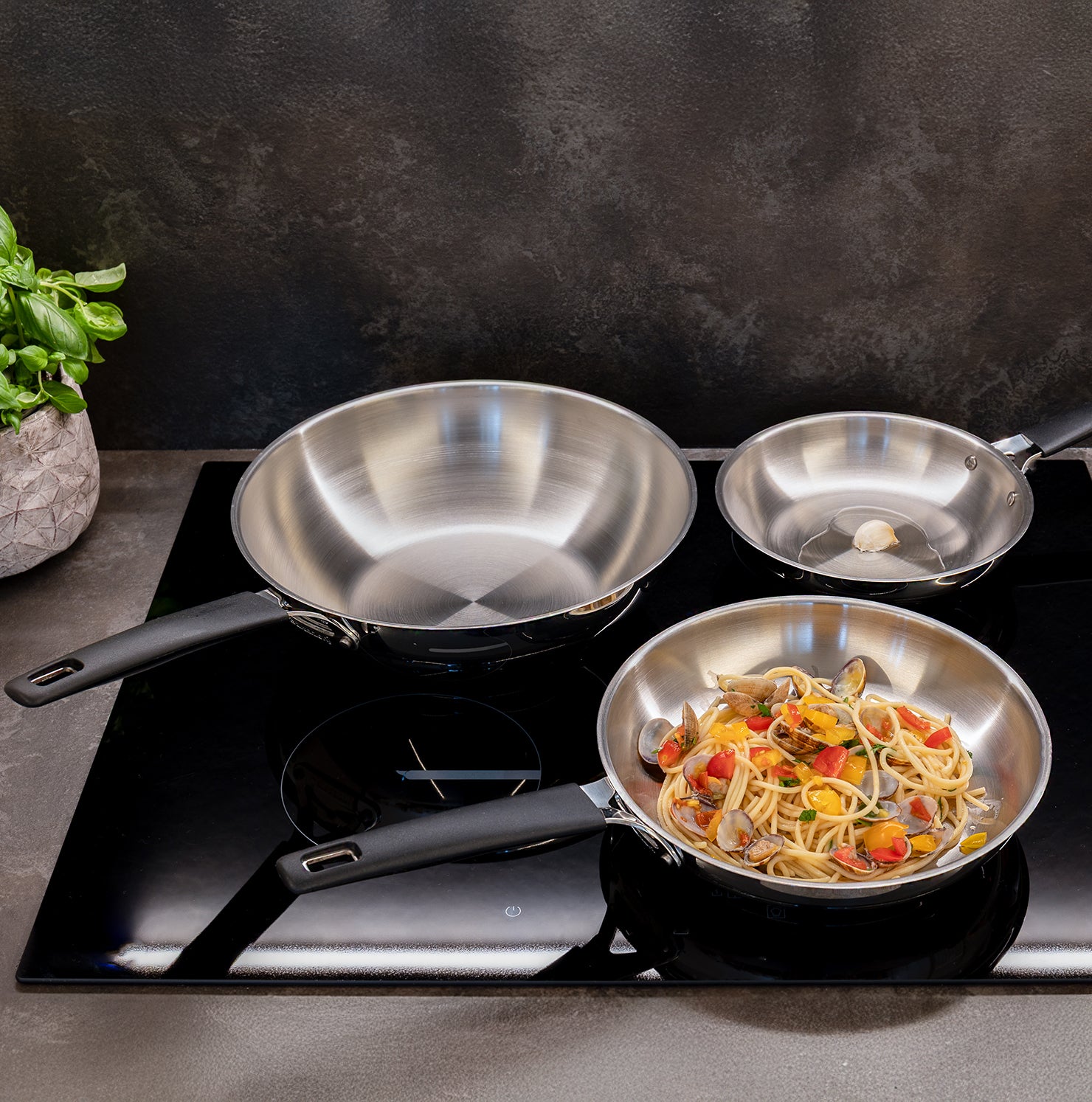 Set 4 pezzi acciaio inox - padelle cm 20-24-28 + Wok