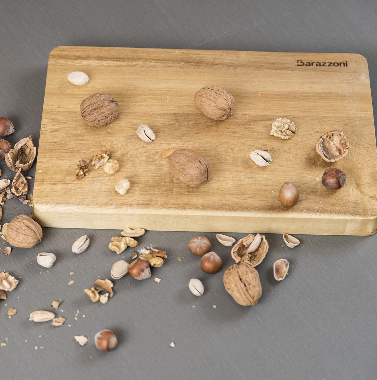 Acacia cutting board
