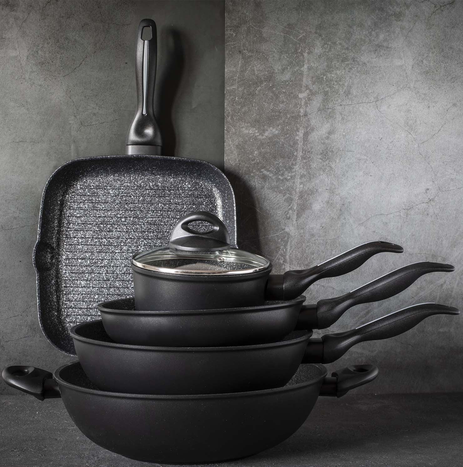 Set antiaderente 2 pezzi - Padelle 24 cm + 28 cm